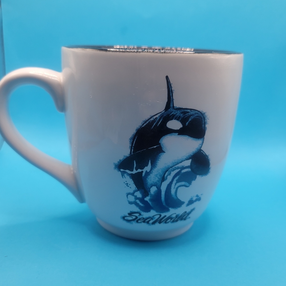 SeaWorld Oversized Breached Orca Mug